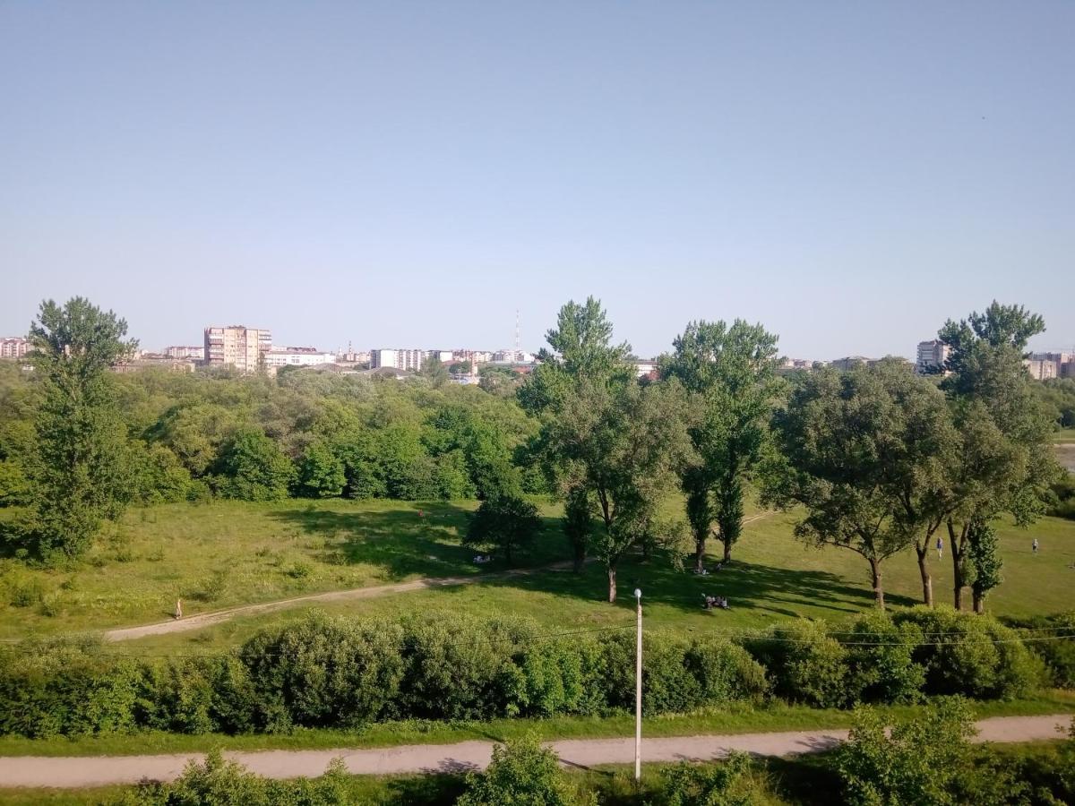 біля озера Apartment Ivano-Frankivsk