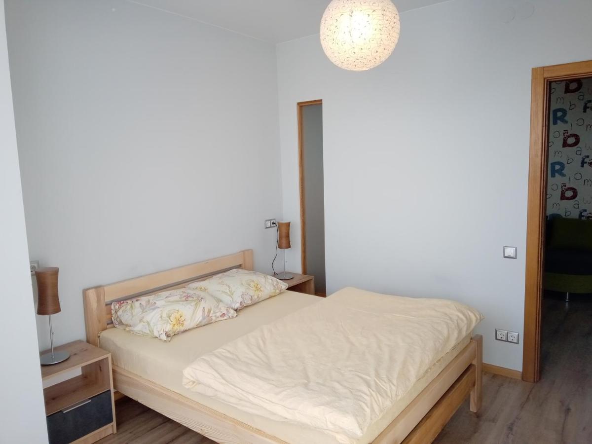 біля озера Apartment Ivano-Frankivsk