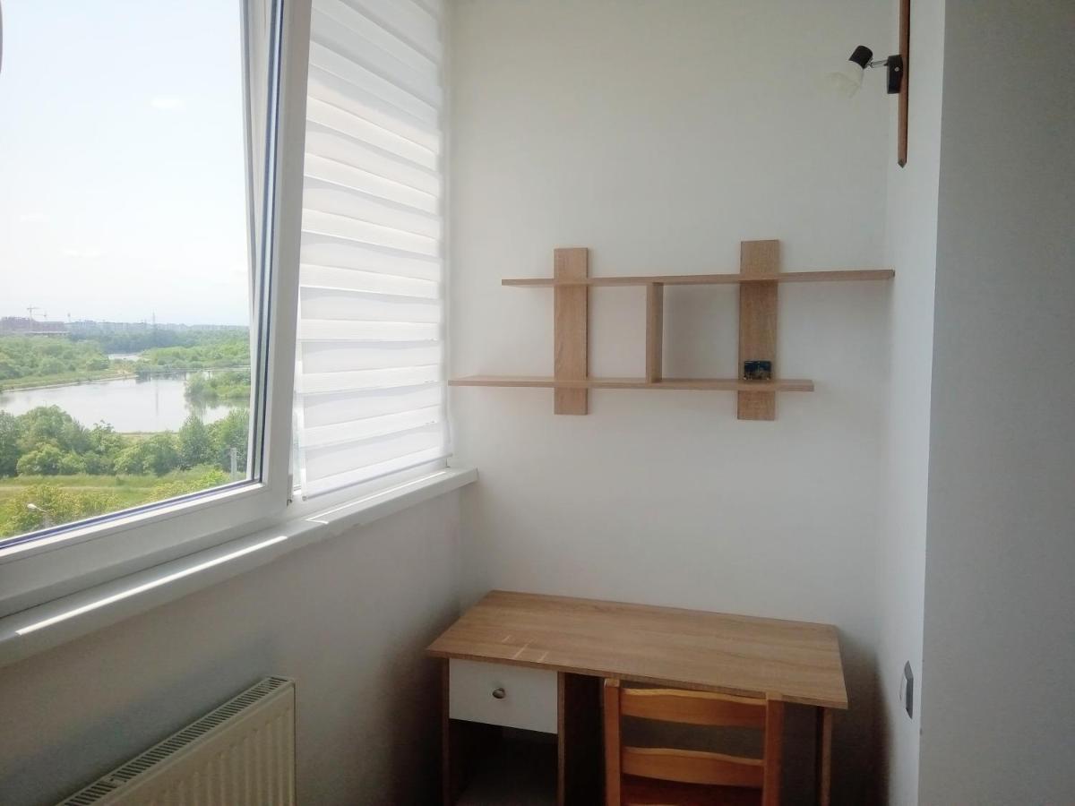 біля озера Apartment *
