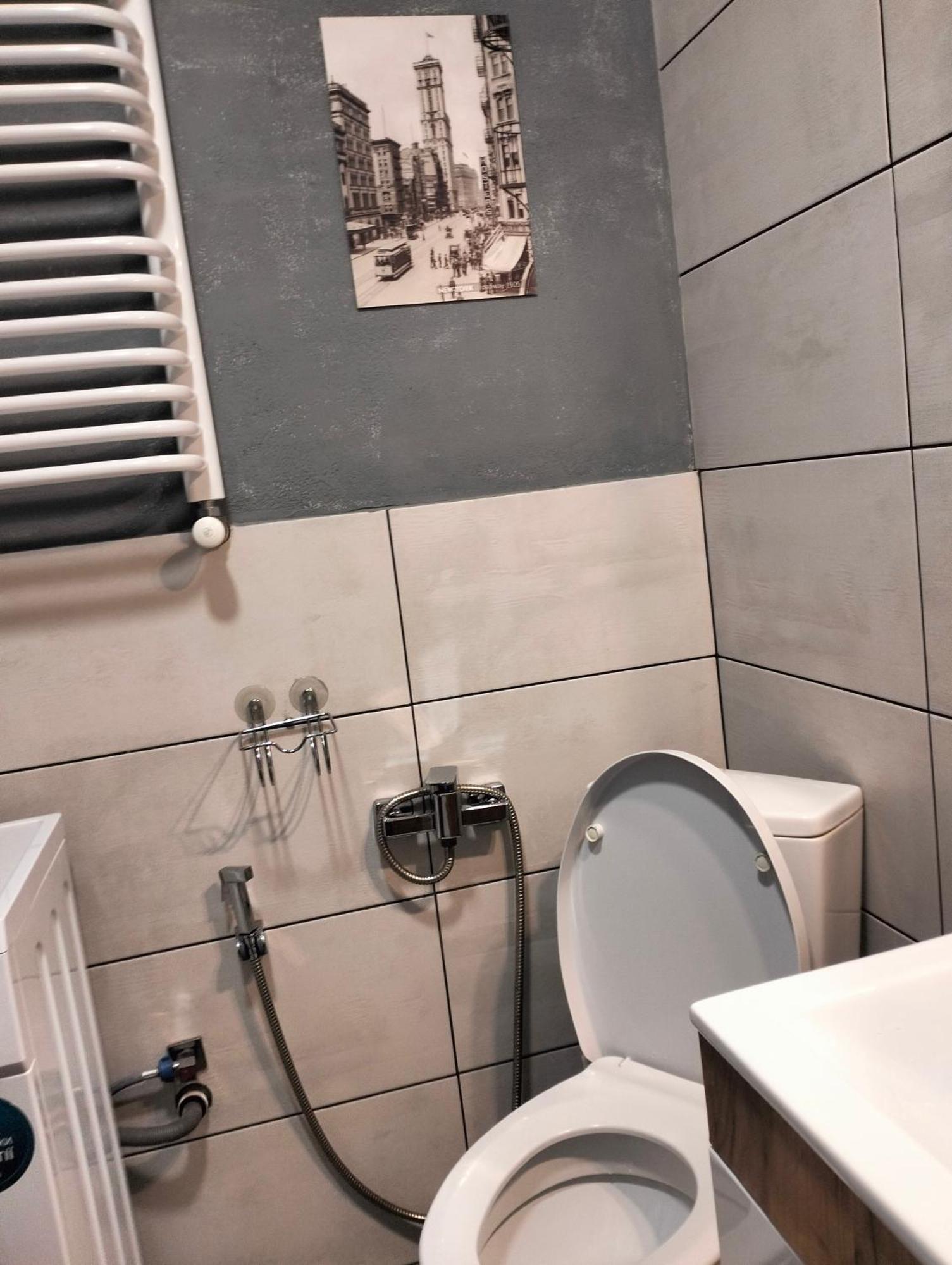 біля озера Apartment
